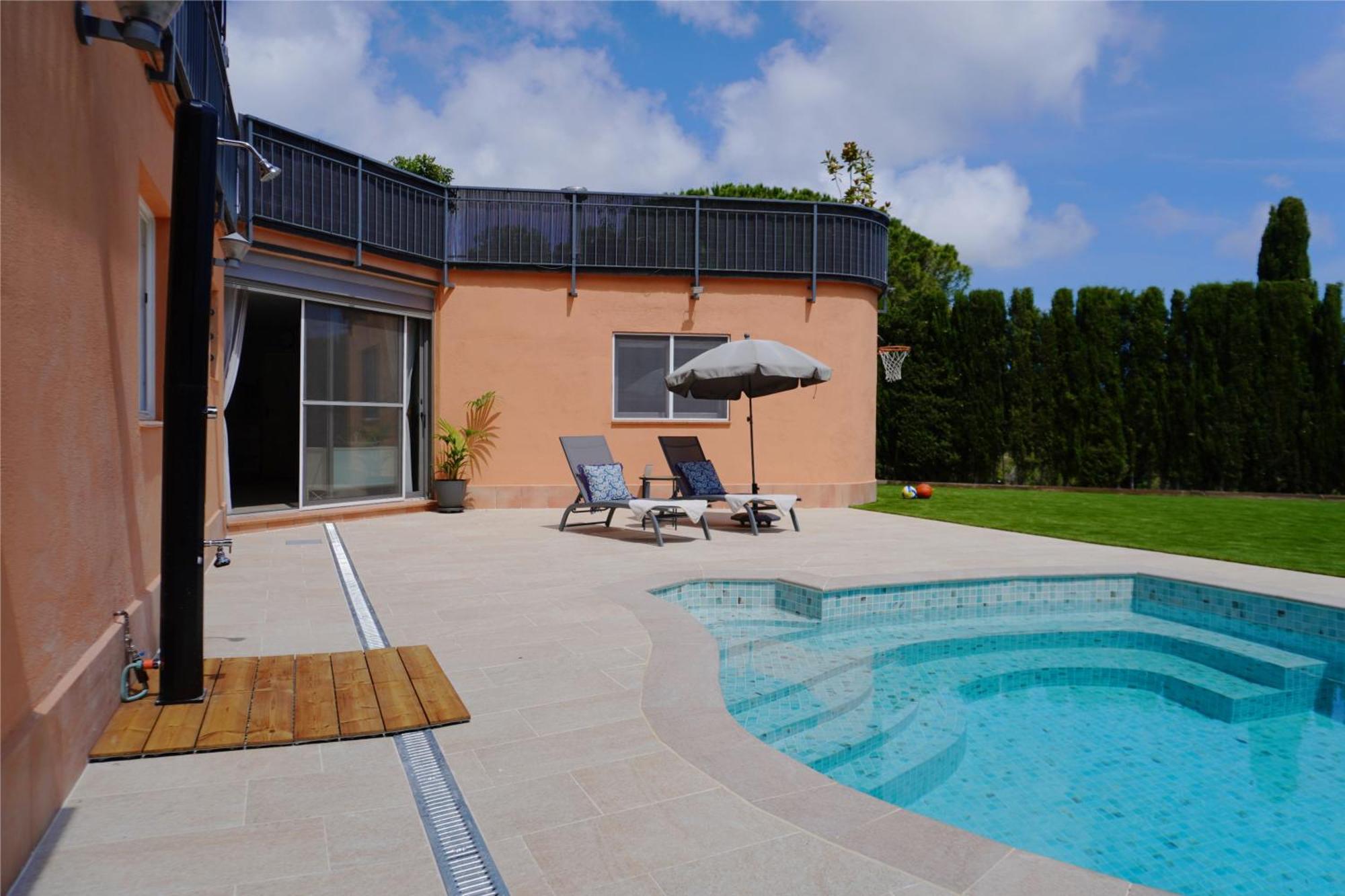 Blueline 25Km Bcn-Piscina, Sauna Y Vistas Al Mar 马塔罗 外观 照片
